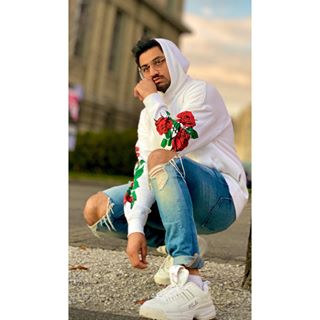 People Lifestyle Photographers In Besancon France #hmxme #sunnydays☀️ #instamood #liveauthentic #bulgaria. cherrydeck